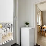 Global Living - Design I Terrace I Kitchen I Smart-tv I Parking Space I 아파트 *
