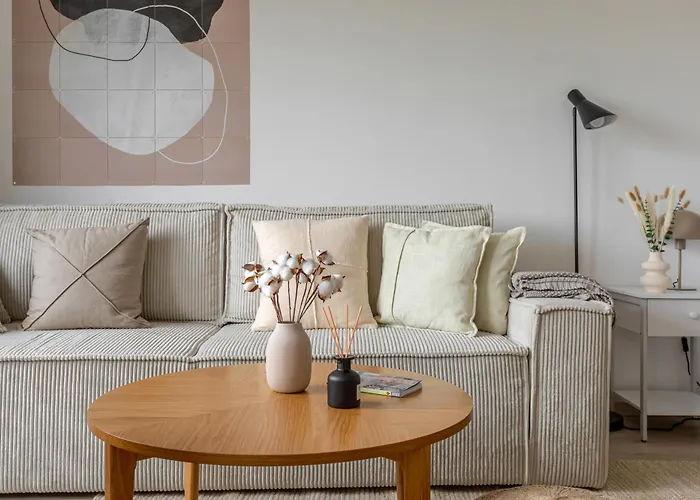 Global Living - Design I Terrace I Kitchen I Smart-tv I Parking Space I