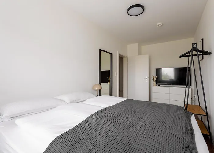 Global Living - Design I Terrace I Kitchen I Smart-tv I Parking Space I Μόναχο