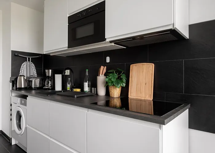 Global Living - Design I Terrace I Kitchen I Smart-tv I Parking Space I Μόναχο