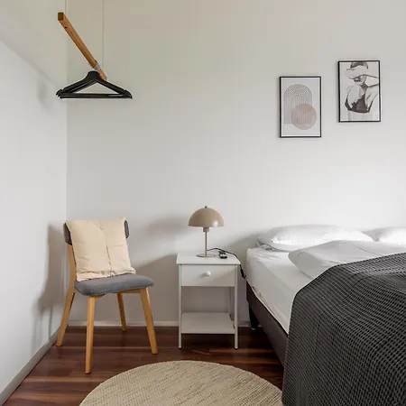 Global Living - Design I Terrace I Kitchen I Smart-tv I Parking Space I Lägenhet *