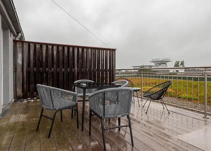 Global Living - Design I Terrace I Kitchen I Smart-tv I Parking Space I