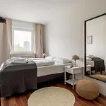 Global Living - Design I Terrace I Kitchen I Smart-tv I Parking Space I Lägenhet *