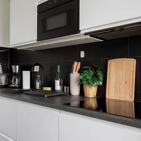 Global Living - Design I Terrace I Kitchen I Smart-tv I Parking Space I Lejlighed München
