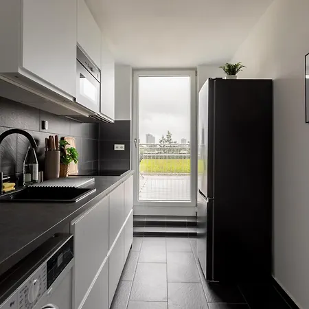 Lejlighed Global Living - Design I Terrace I Kitchen I Smart-tv I Parking Space I München
