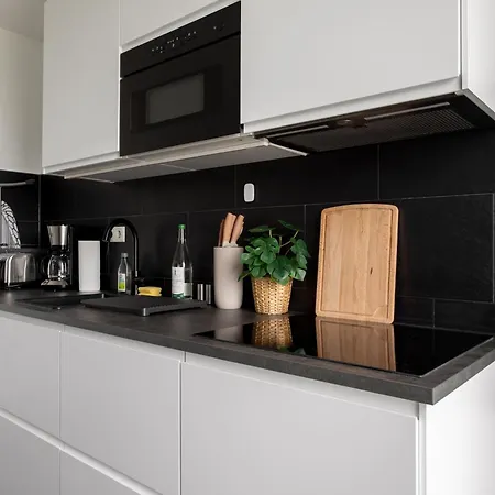 Global Living - Design I Terrace I Kitchen I Smart-tv I Parking Space I Mnichov