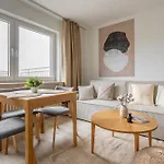 Global Living - Design I Terrace I Kitchen I Smart-tv I Parking Space I Apartment