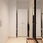 아파트 Global Living - Design I Terrace I Kitchen I Smart-tv I Parking Space I 뮌헨