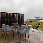 Global Living - Design I Terrace I Kitchen I Smart-tv I Parking Space I