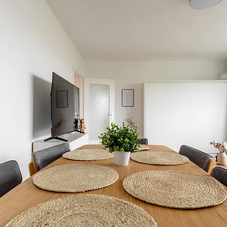 Global Living - Design I Terrace I Kitchen I Smart-tv I Parking Space I * Munich