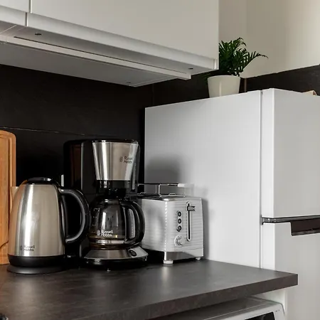 Global Living - Design I Terrace I Kitchen I Smart-tv I Parking Space I * Munich