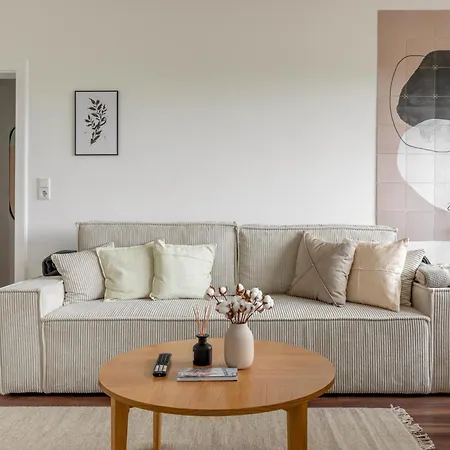 Global Living - Design I Terrace I Kitchen I Smart-tv I Parking Space I